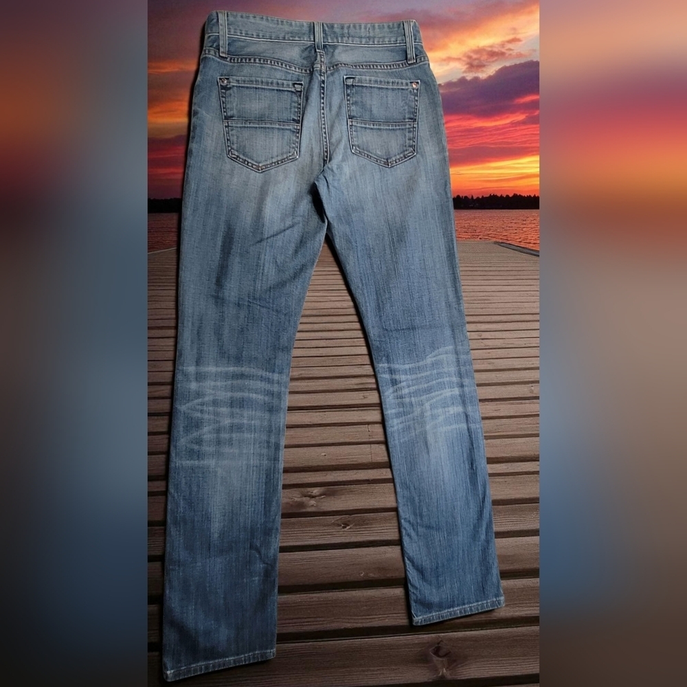 GAP - 27"W X 32"L Blue Straight Leg Jeans Classic Denim - Picture 2 of 8